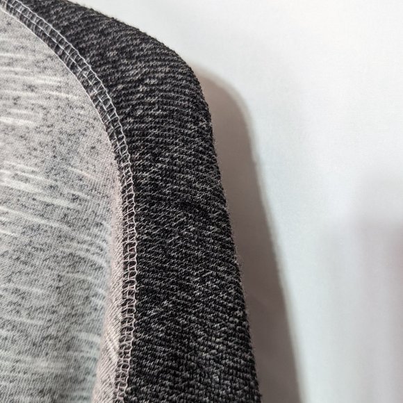 Chevrolet bowtie hoodie size Large - Picture 2 of 4